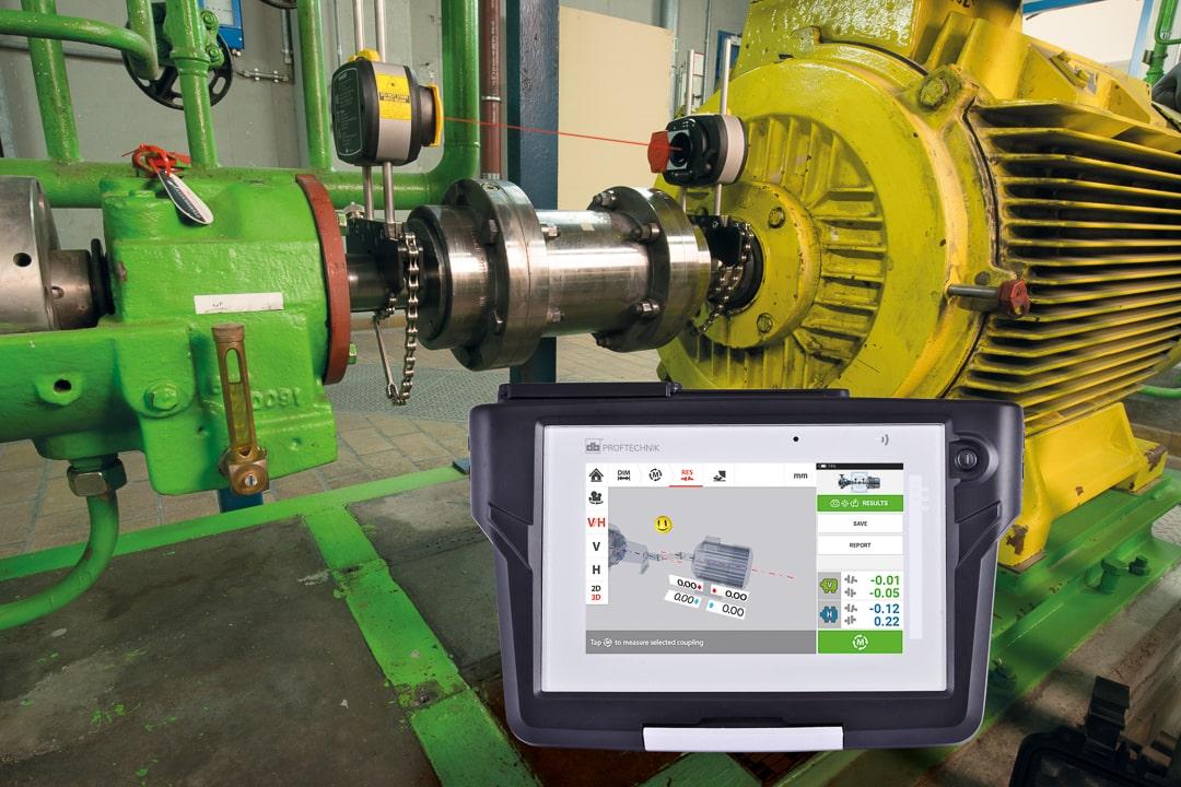 Laser alignment measurement device on a coupling